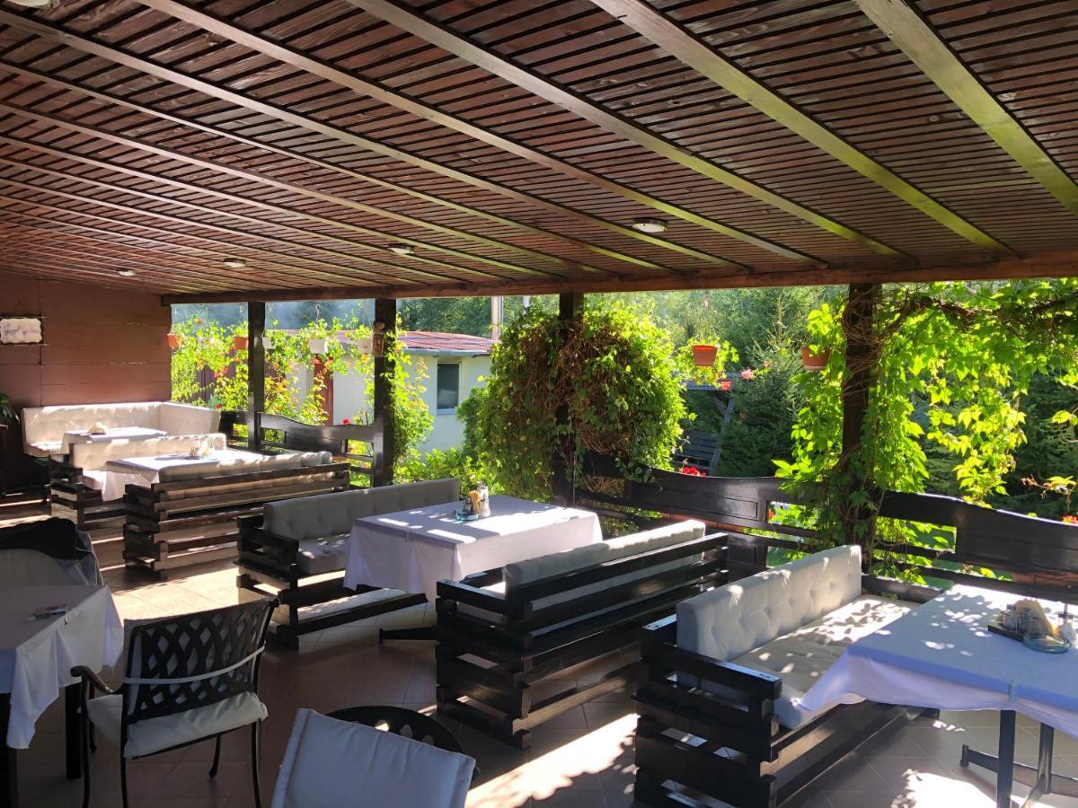 Hotel Boutique Garden Resort By Brancoveanu Moieciu de Jos Buitenkant foto